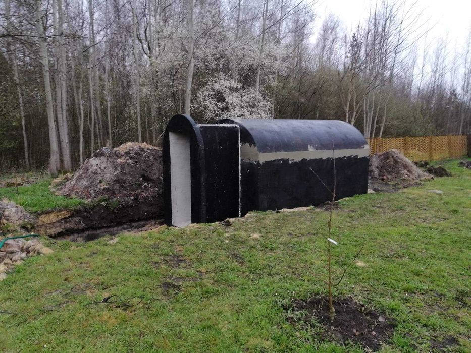 Piwniczka ogrodowa betonowa