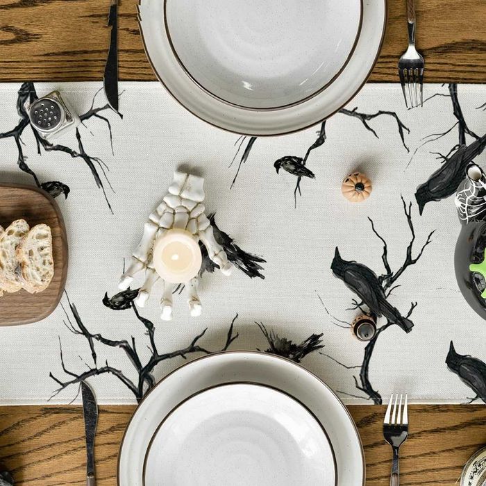Bieżnik na stół Obrus DEKORACJA HALLOWEEN Czarne Kruki- 40x140- Artoid Mode