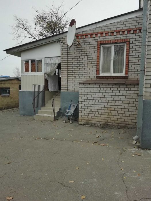 Продам двоповерховий будинок в Лозуватці, вул. Калинова (Свердлова)