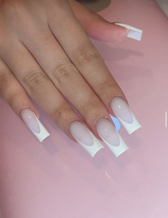 Press on nails rezerwacja