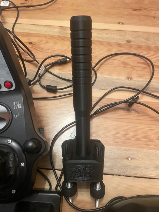 Kierownica thurstmaster t300 + hydrołapa + shifter logitech g25