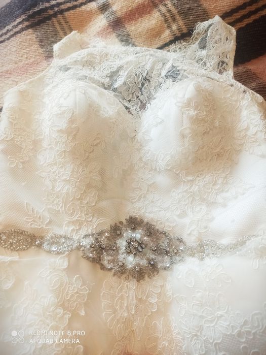 Продам терміново не вінчану весільну сукню.