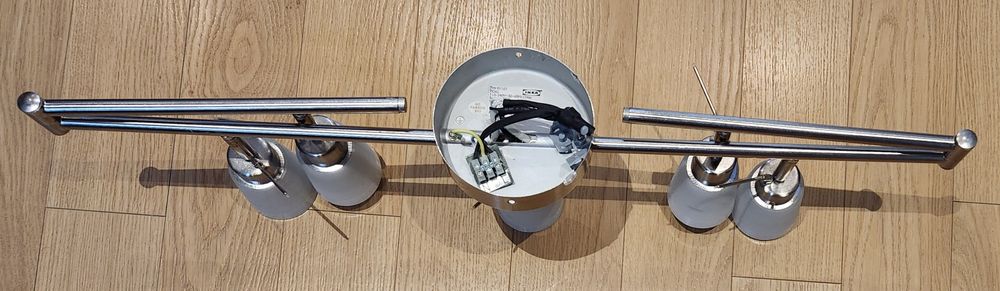 Candeeiro IKEA 5 focos ajustáveis com lâmpadas incluídas