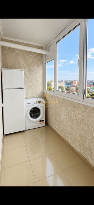 Продаж 2-кімн. квартири на Львівська, Дружба