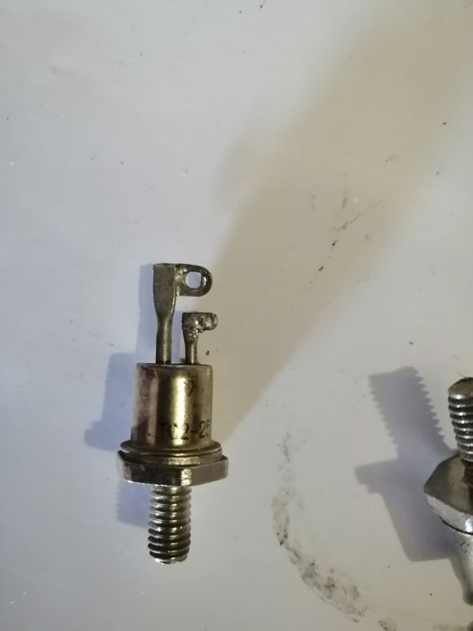 ТЕРРИСТОР. резисторы штыревые, реле . Реле РВМ - 2В.