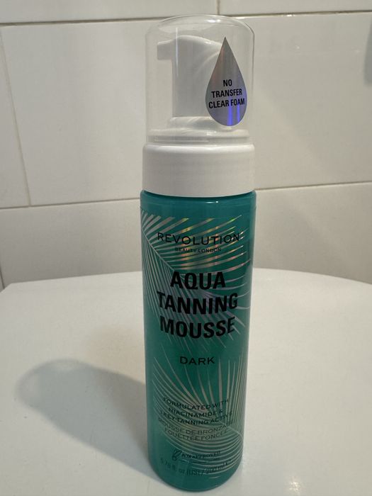 Revolution Aqua Tanning Mousse Dark mus brązujacy do ciała 200ml.