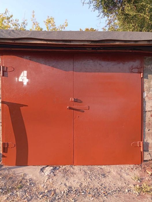 Продаю гараж 9*3,5 кооператив( Звёздный)