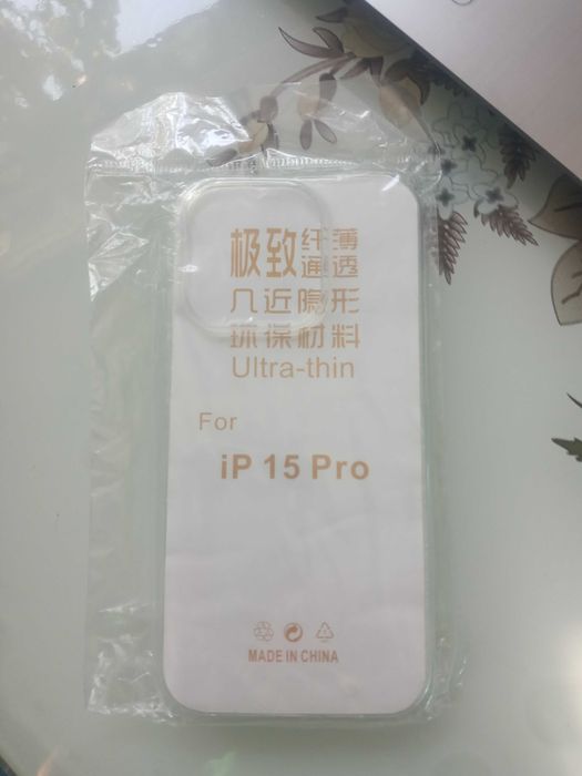 Прозрачный чехол Apple Clear Case with MagSafe для iPhone 15 Pro