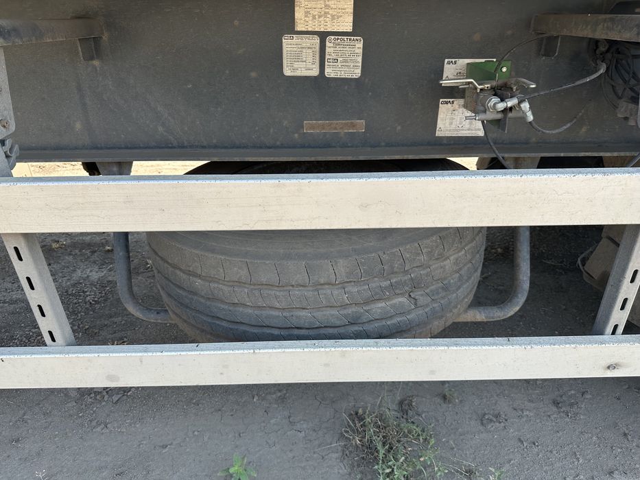 напівпричіп (полуприцеп) зерновоз MEGA MNW самоскид 42 куба