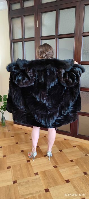 Продам шубу норкову