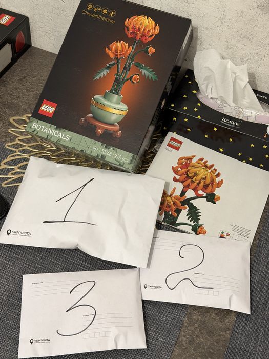 Конструктор LEGO Botanicals Хризантема