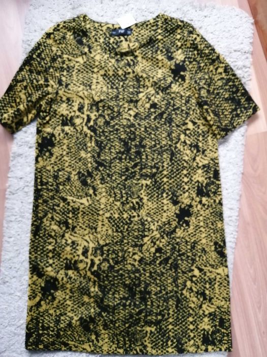 Elegancka sukienka na teraz 40