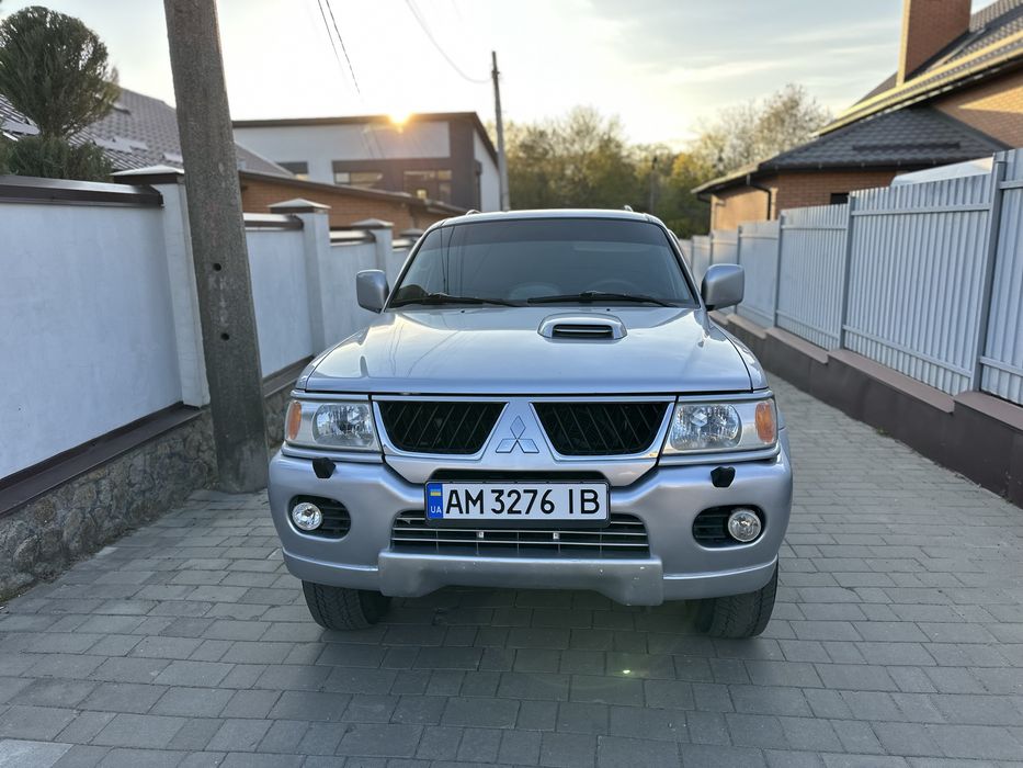 Продам Mitsubishi Pajero Sport