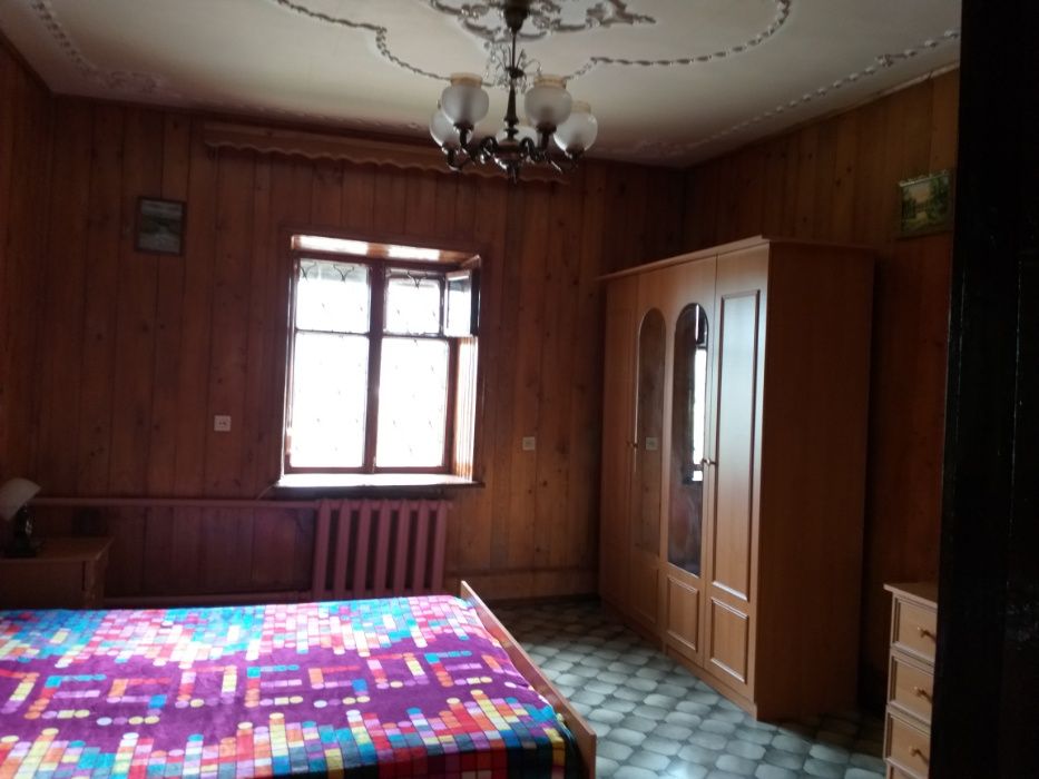 продам  дом и участок в самом центре Б-долины  для жилья и для бизнеса