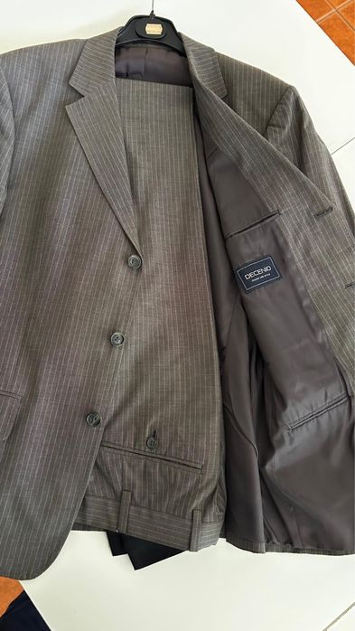 Fato completo calcas e casaco.