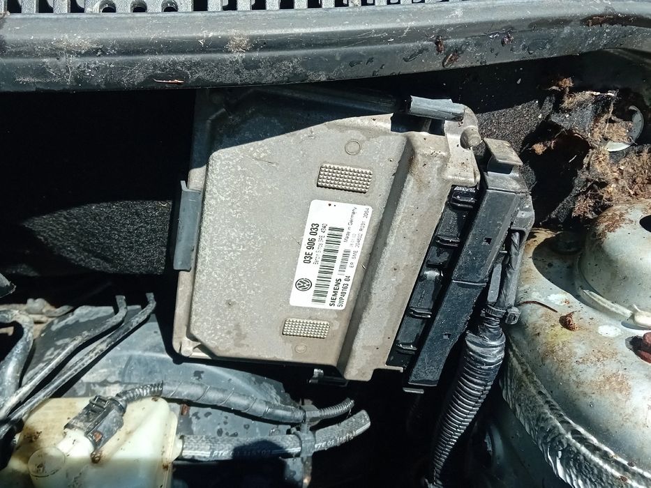 Centralina motor / ECU VOLKSWAGEN Polo (9N)