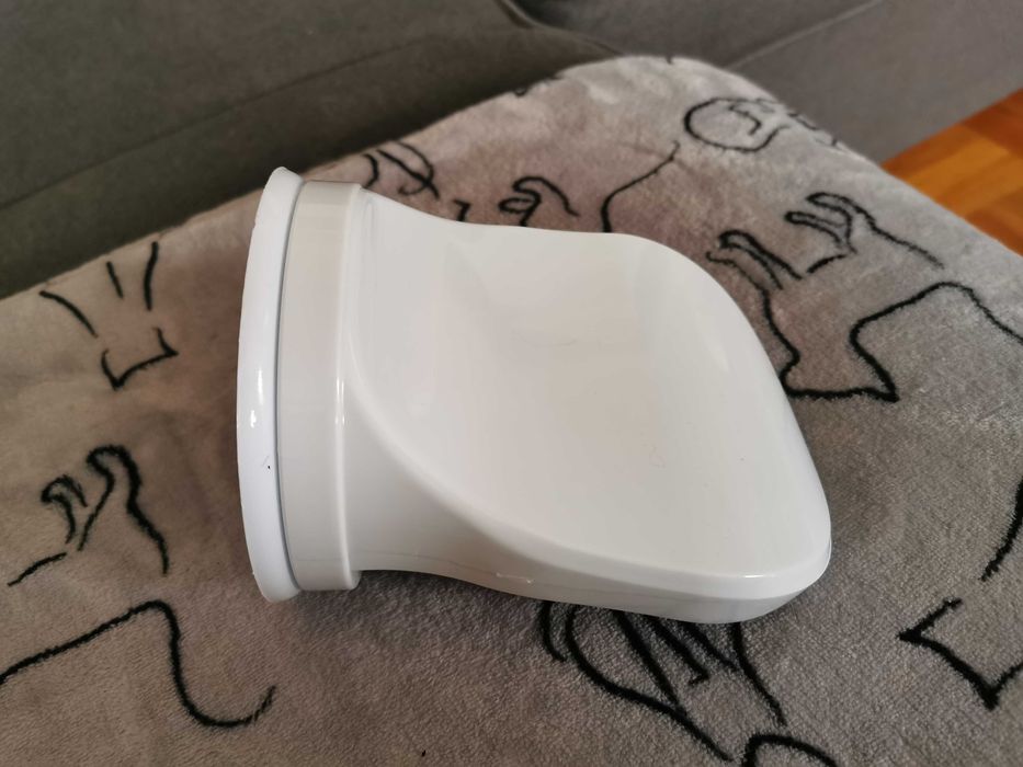 Podnóżek podstawka na stopę pod prysznic