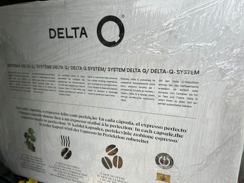 Máquina de café nova na garantia com 80capsulas de café