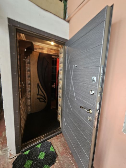 Продам 2-к.кв, с ремонтом, мебелью и техникой, старый  Центр , Рыбасов