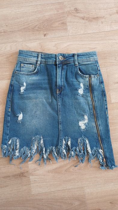 Красивий лот для дівчини 46р М