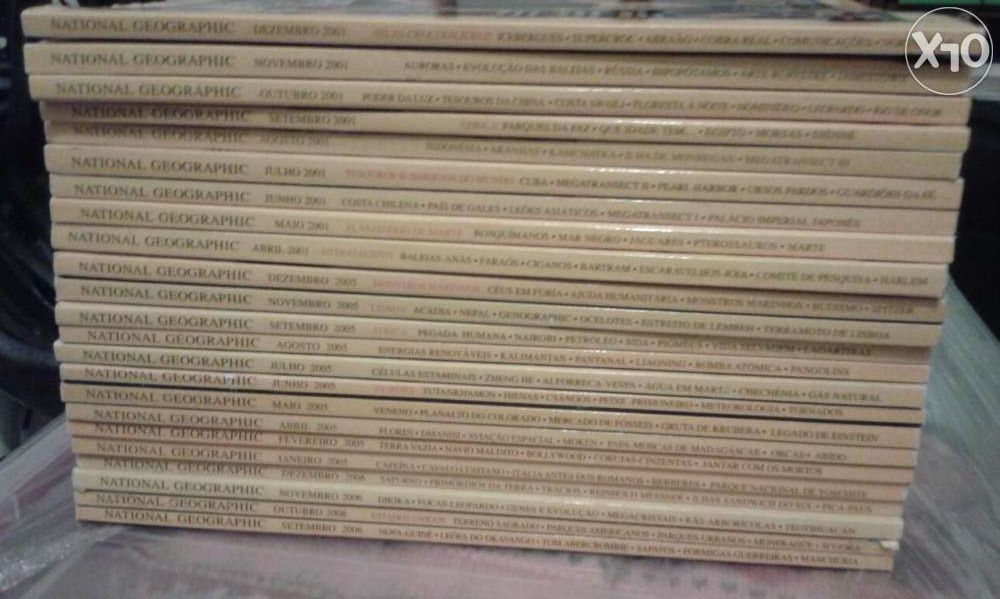 54 revistas National Geographic.