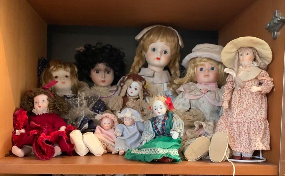 Coleção bonecas de porcelana