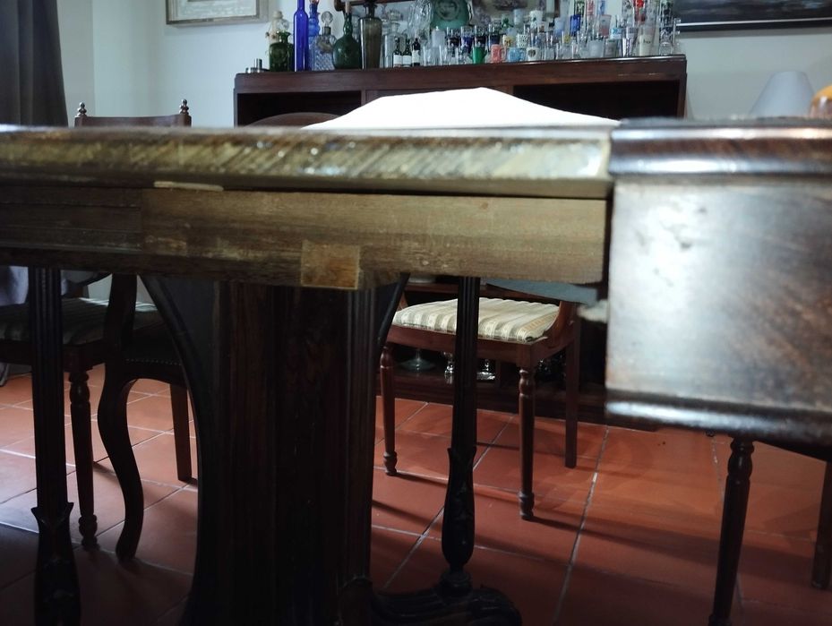 Sala de jantar antiga pau santo