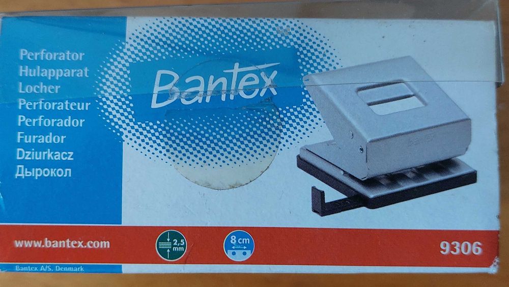 Furador de escritório NOVO na caixa