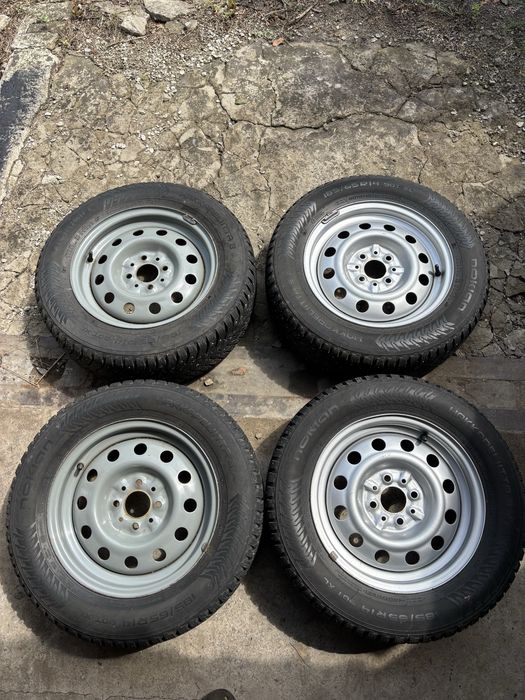 Зимняя резина с шипами 190 шипов nokian hakkapelita 8 r14 185/65 20 год