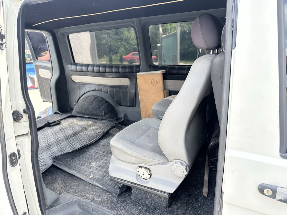 Продам Volkswagen Transporter T5 2.5tdi 6-ти ст, довга база, пасажир