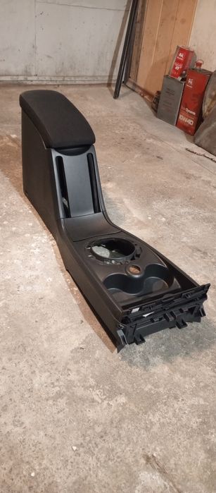 Меган 2 Підлокітник