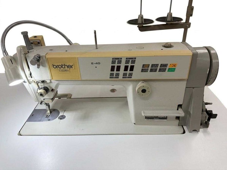 Máquina de Costura Industrial Brother (Ponto Corrido)