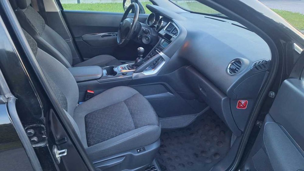 PEUGEOT 3008 2.0 HDI