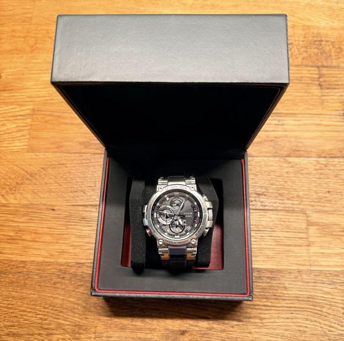 Casio MTG B1000 1A