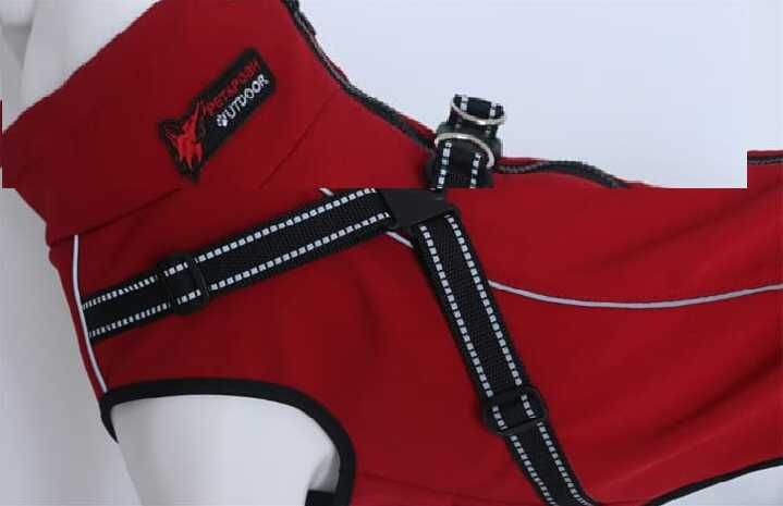 Agasalho forrado com peitoral para cão