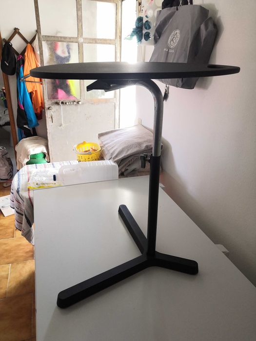 Mesa para portátil