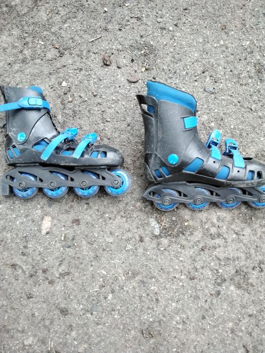 Ролики для катання якісні хороший стан
