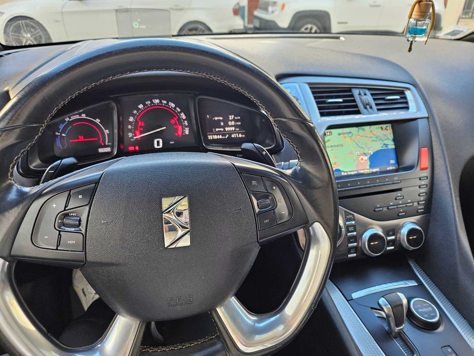 Vende-se DS5 Híbrido4
