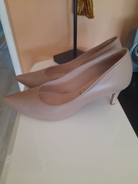 Damskie buty Ryłko rozmiar 38,5 skóra szpilki