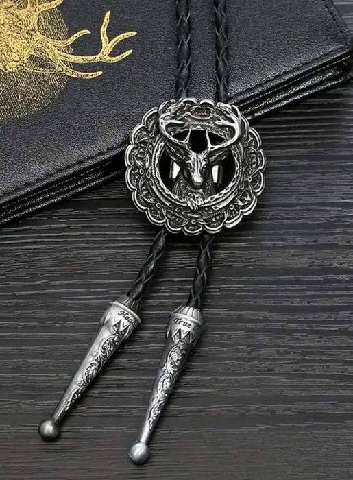 BOLO Krawatnik ozdoba przypinka myśliwska do munduru leśnika na łowy.