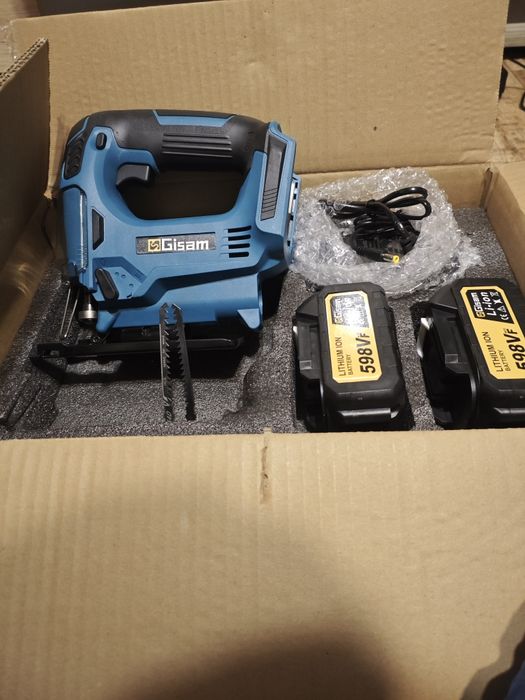 Wyrzynarka Gisam + 2 baterie