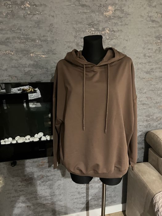 Czekoladowa bluza dresowa z Megi