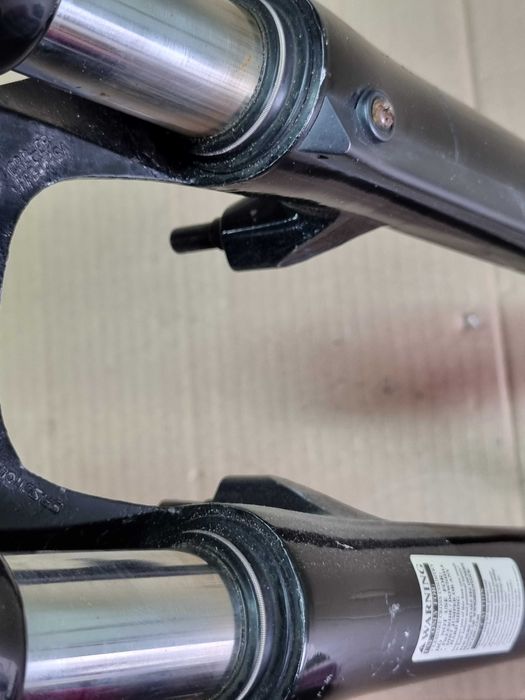 SR Suntour E25, 50mm, 28