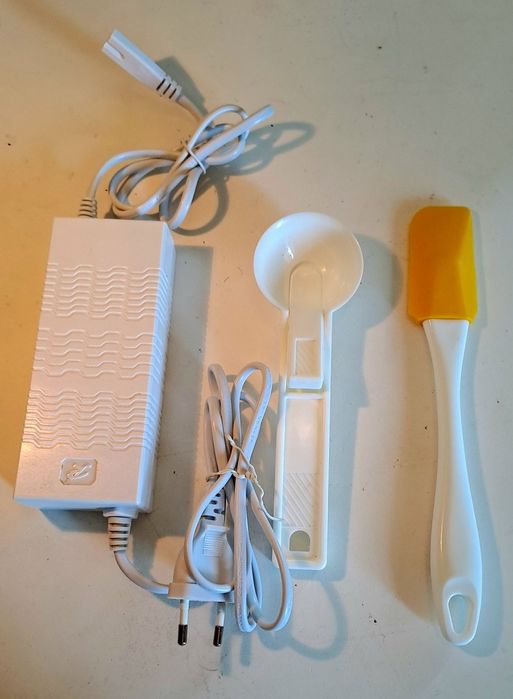 Продам мороженицу Camry CR4481