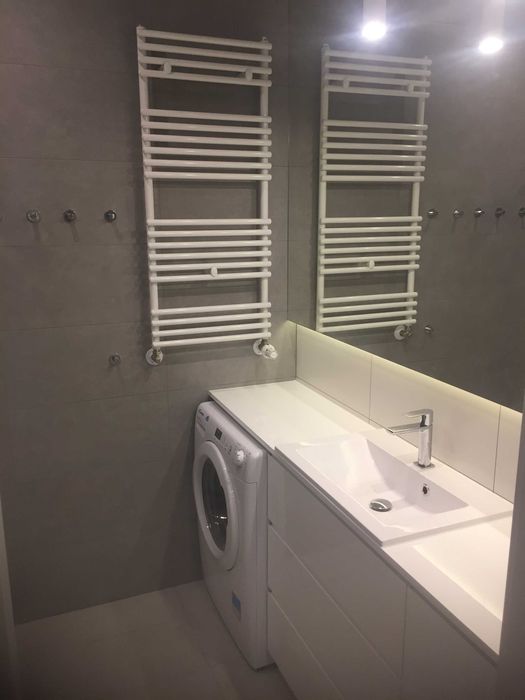 Pokój w apartamentowcu przy UMK