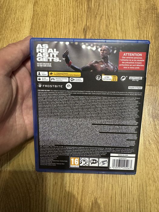 UFC 5 PS5. Jak nowa