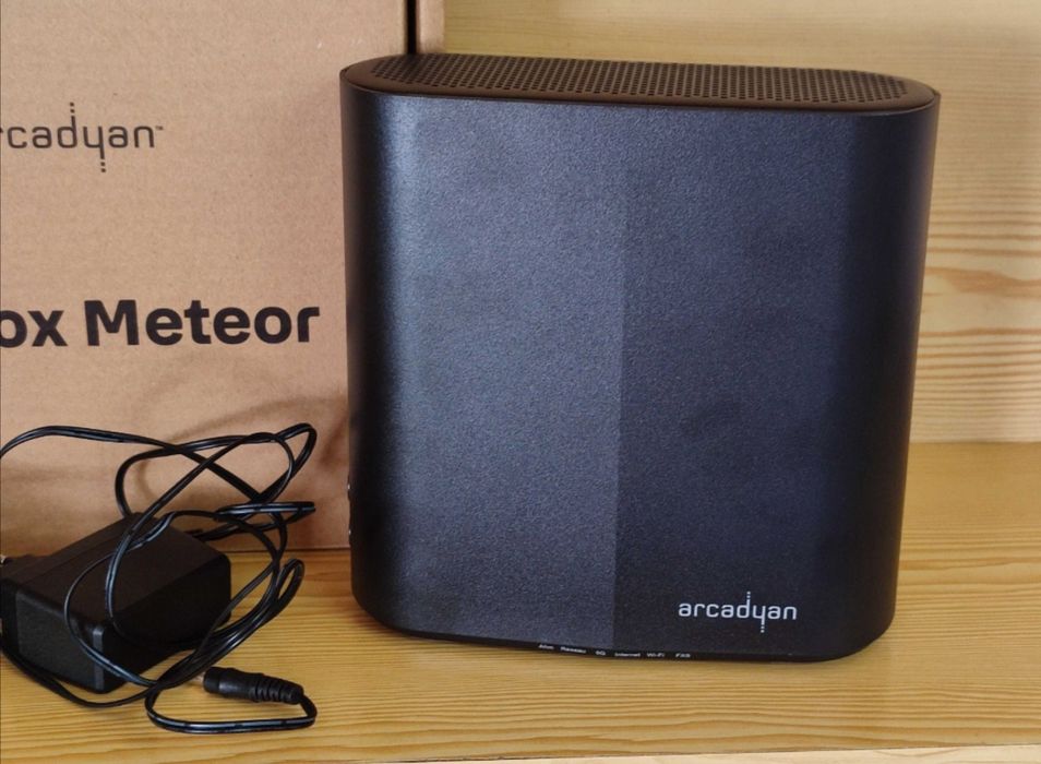Vende se Router Arcadyan 5G com cartão sim, livre a qualquer operadora