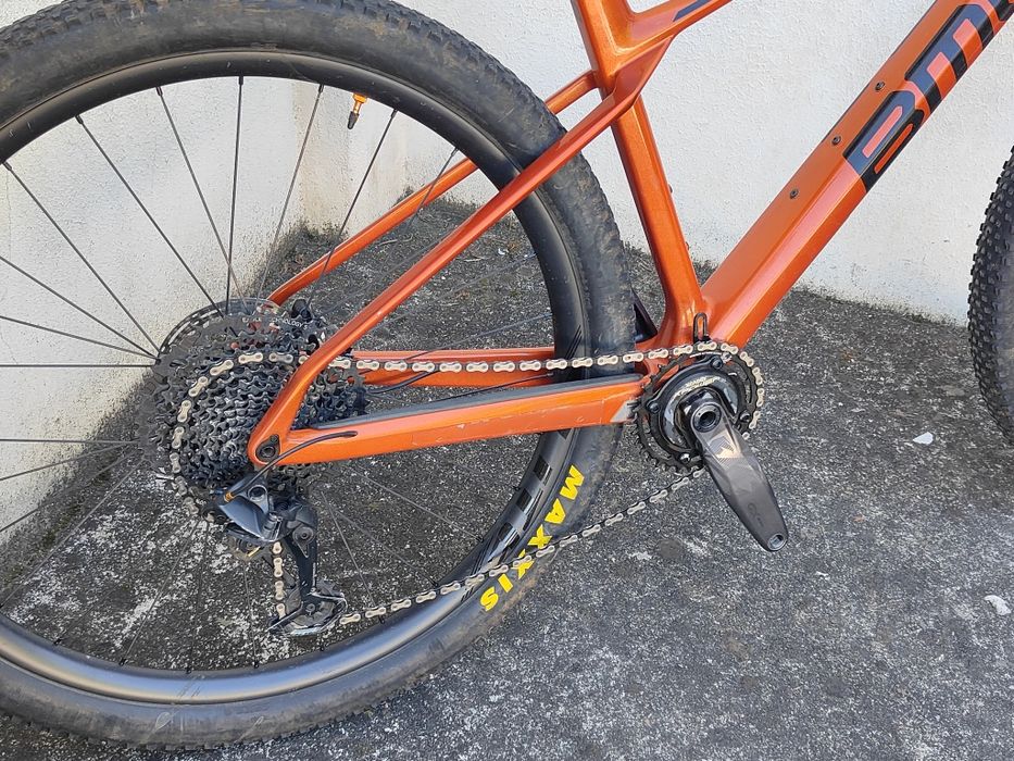 1999€
BMC Twostroke 01
Suspensão Fox kashima 
Transmissão 1x12 SRAM 
P