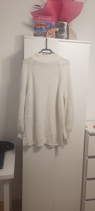 Sweter sweterek akrylowy długi biały  rozmiar S