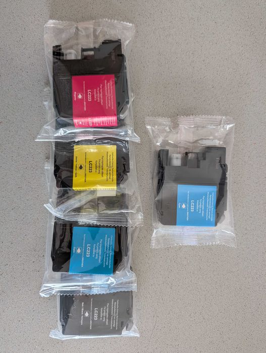 Pack 5 Tinteiros Brother LC223 - Novos e Selados (RecycleClub)